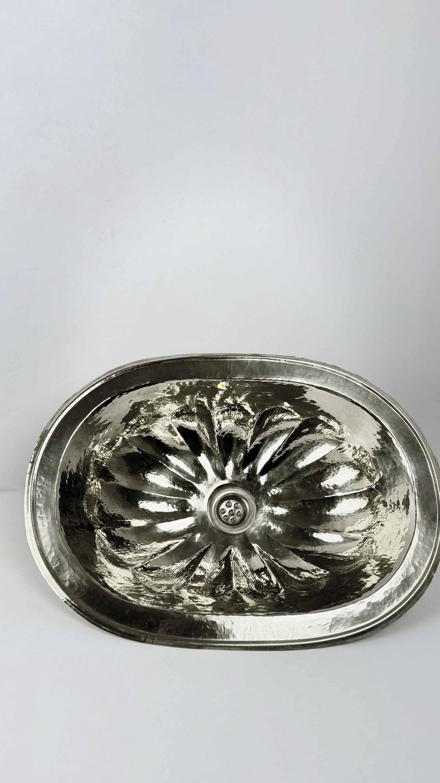 Oval Silver Bathroom Sink , Drop-in Bathroom Sinks
