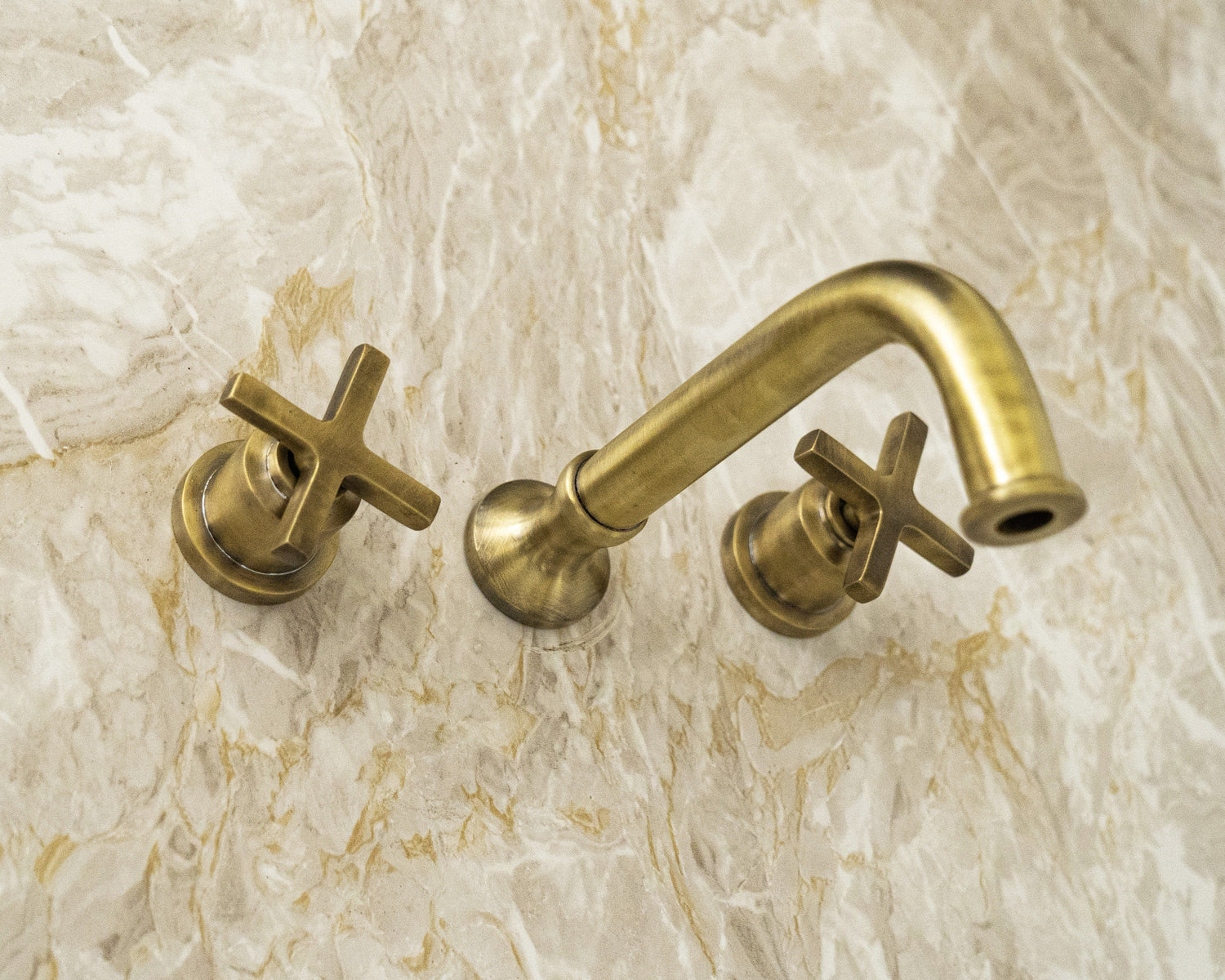 Antique Brass Wall Mounted Bathroom Faucet