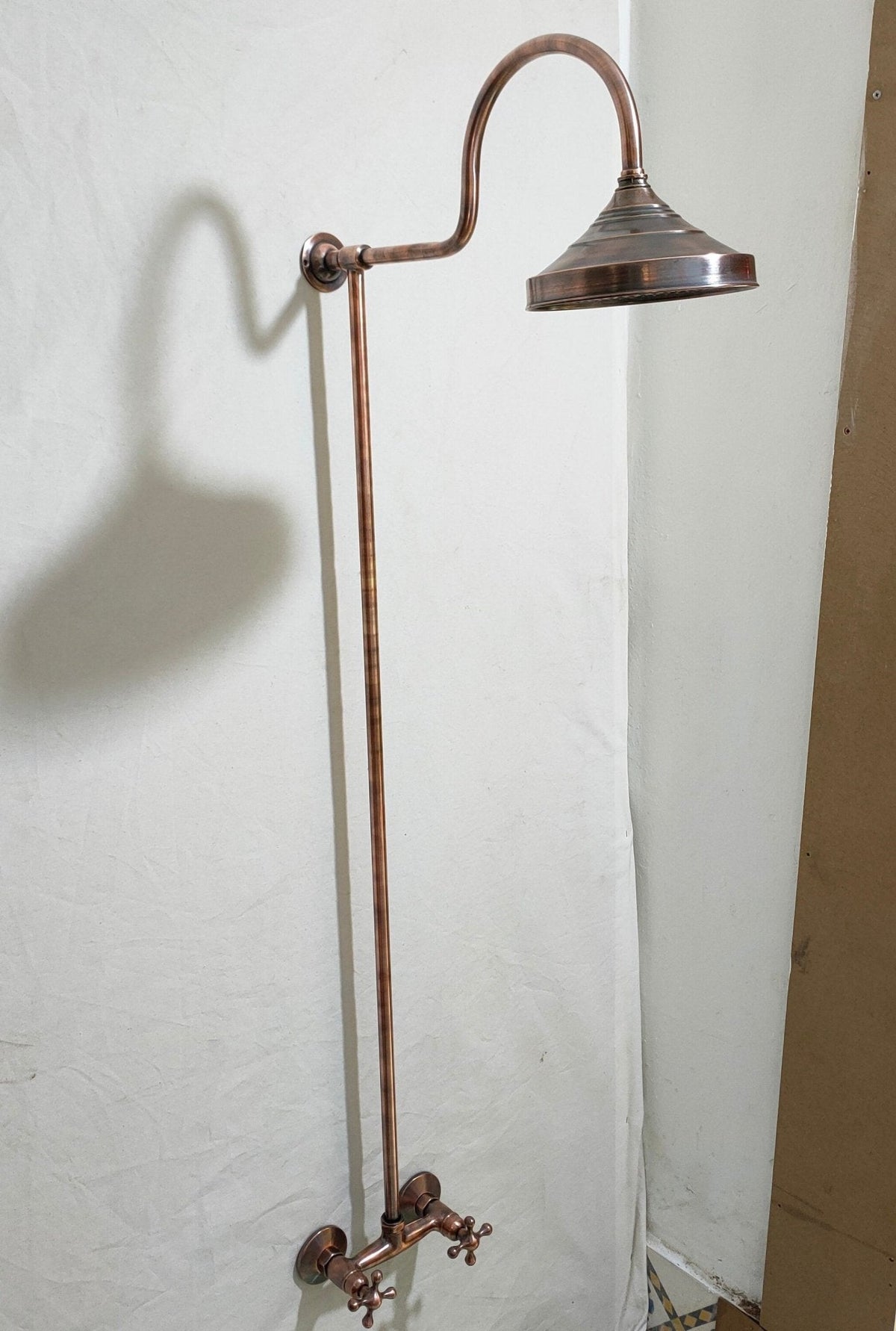 Copper Indoor and outdoor Shower System High Pressure with Round Shower Head