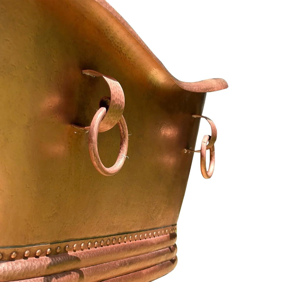 Handcrafted Hammered Copper Bathtub for Luxury Soaking