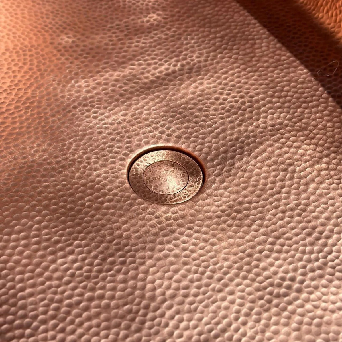 Handcrafted Hammered Copper Bathtub for Luxury Soaking