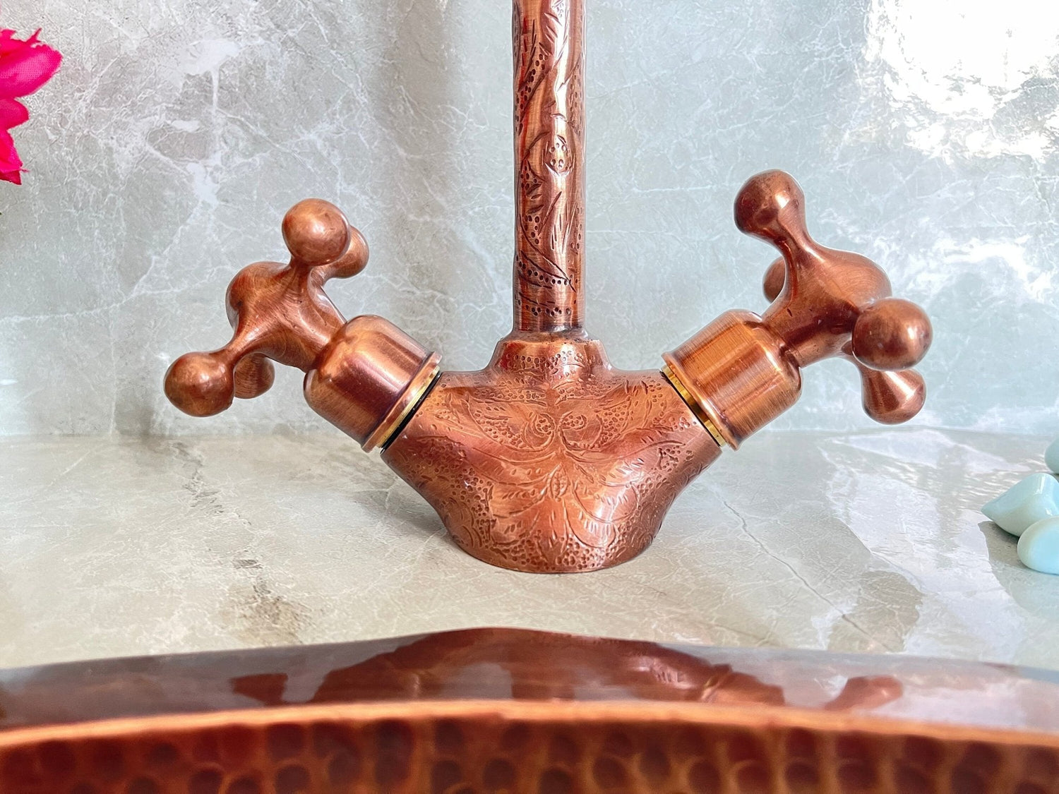 Handmade Hammered Copper Gooseneck Faucet - Single Hole Vanity Tap