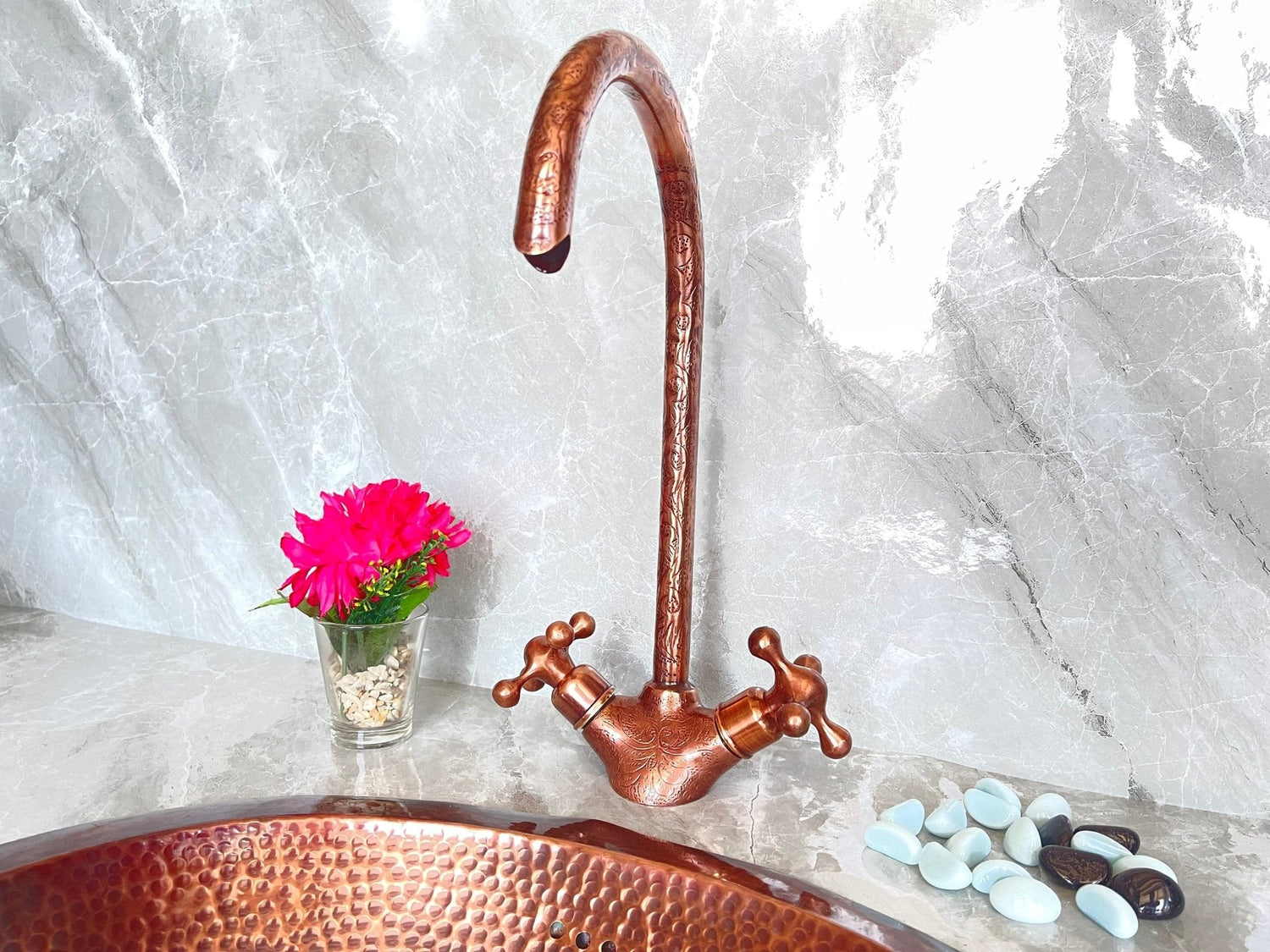 Handmade Hammered Copper Gooseneck Faucet - Single Hole Vanity Tap