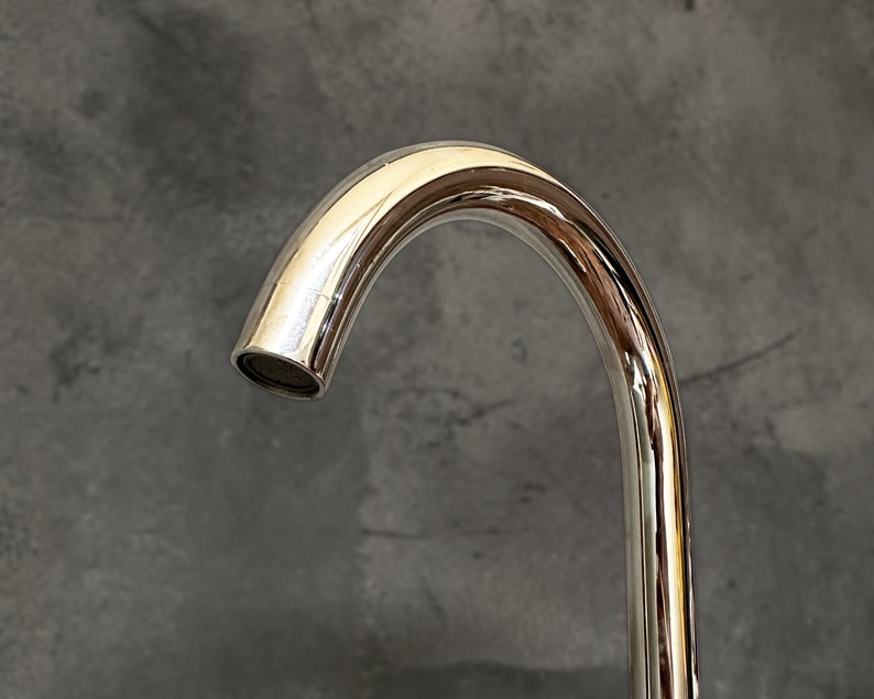 Chrome Bathroom Sink Faucet - Single Handle Mixer Faucet for Bathroom and Wet Bar