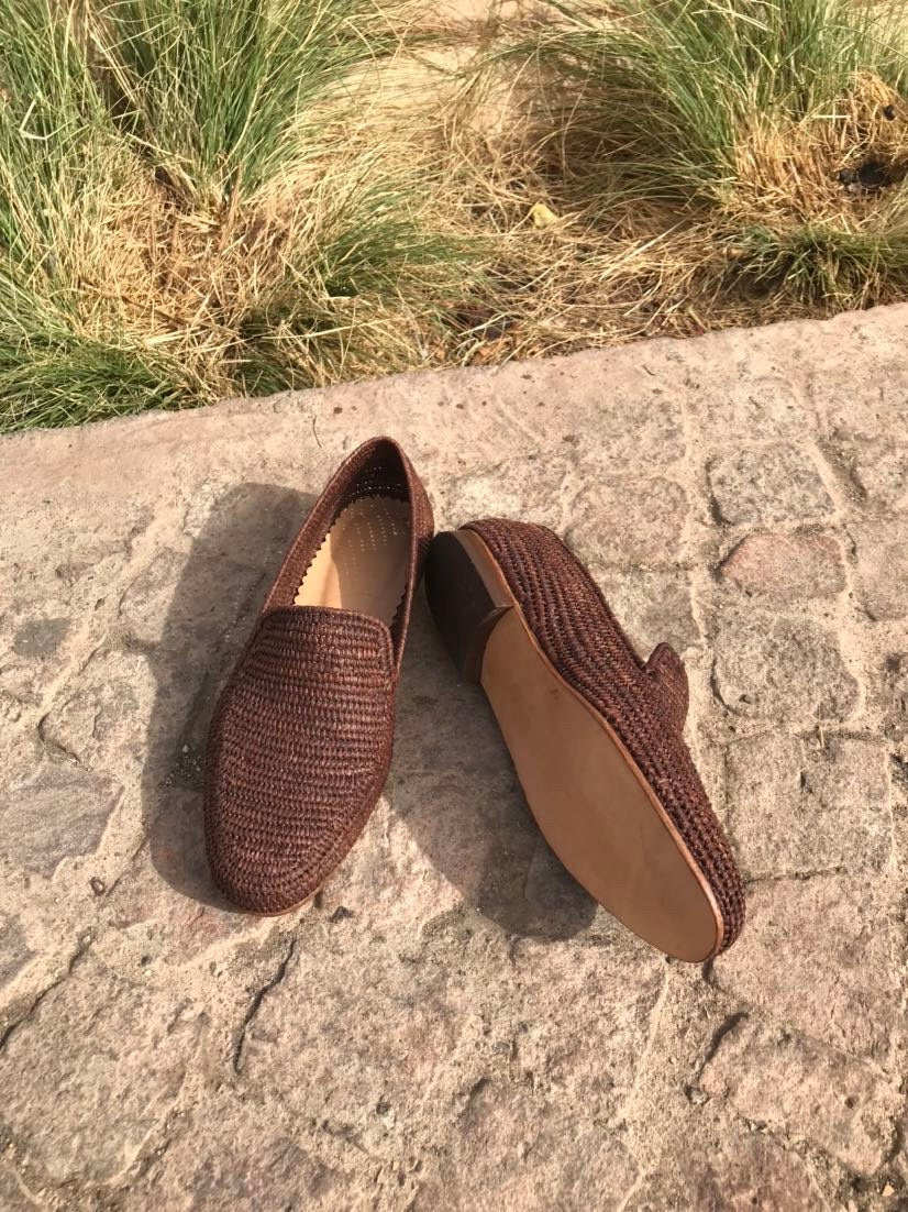Handwoven Raffia Loafers – Minimalist Moroccan Slip-On Shoes