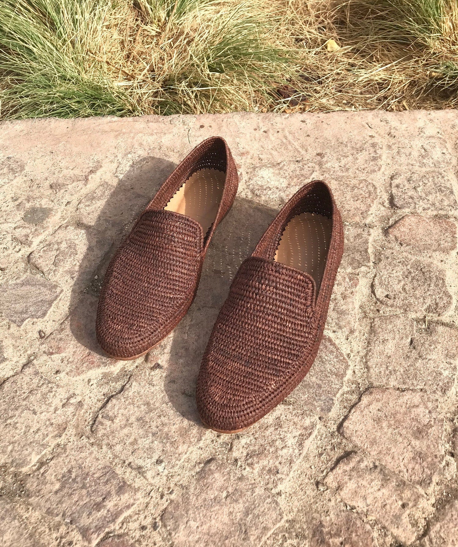 Handwoven Raffia Loafers – Minimalist Moroccan Slip-On Shoes