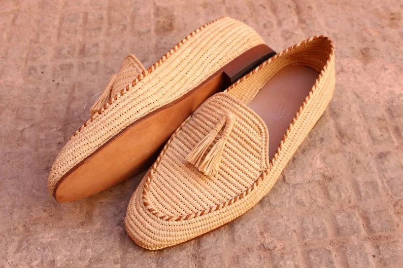 Handwoven Raffia Loafers with Tassel – Moroccan Elegant Summer Shoes