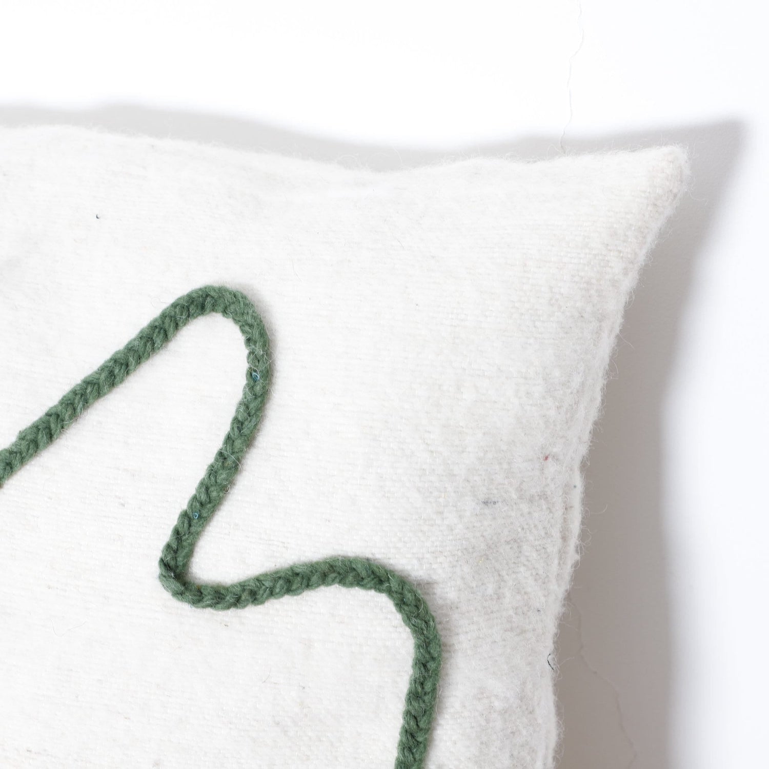Abstract Embroidered Pillow Cover – Minimalist Line Art Cushion in Neutral Tones