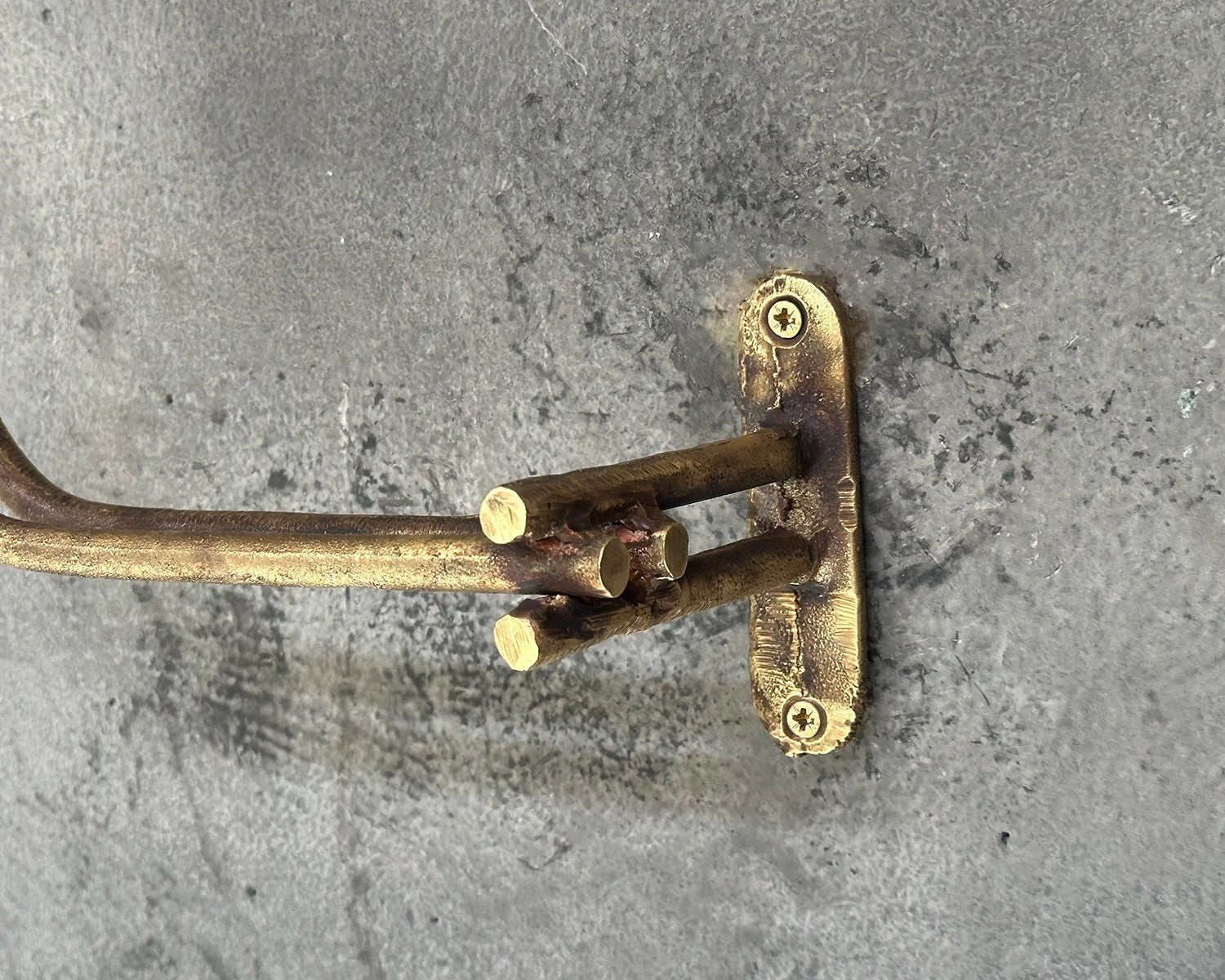 Antique Brass Toilet Paper Roll Holder - Vintage Brass Tissue Holder for Bathroom