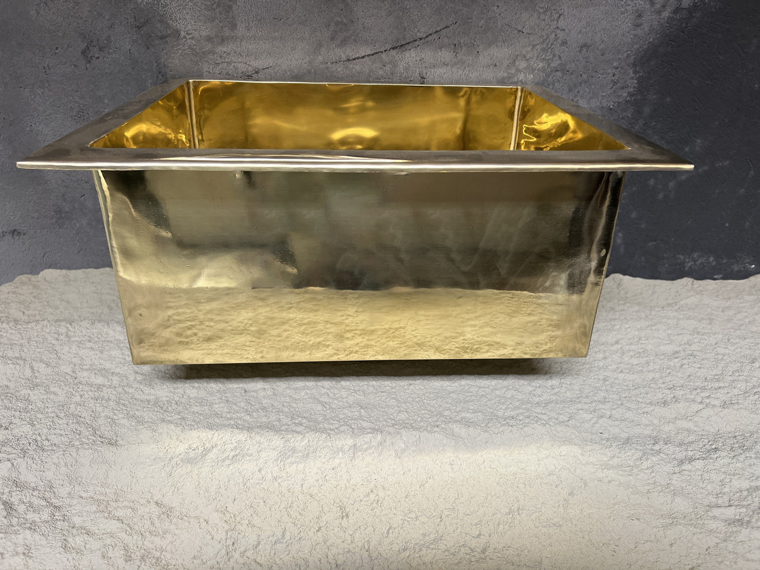 Unlacquered Brass Sink – Undermount Island Kitchen