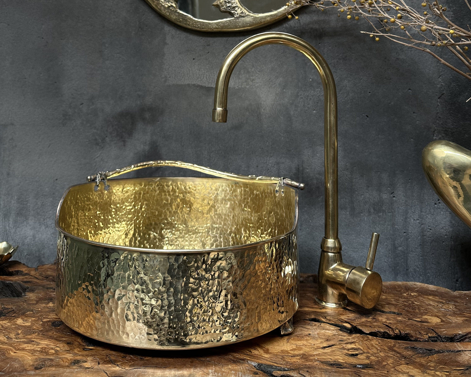 Solid Brass Vessel Sink Bathroom, Stylish Hammered Brass Wash basin Bathroom