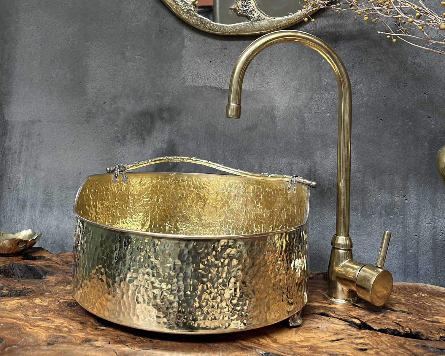 Solid Brass Vessel Sink Bathroom, Stylish Hammered Brass Wash basin Bathroom
