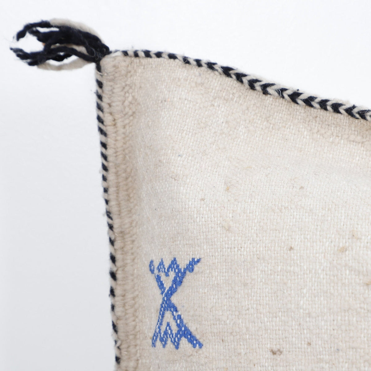 Berber Pillow Cover with Blue Geometric Motifs – Moroccan Handwoven Cushion with Tassels, 4 Sizes