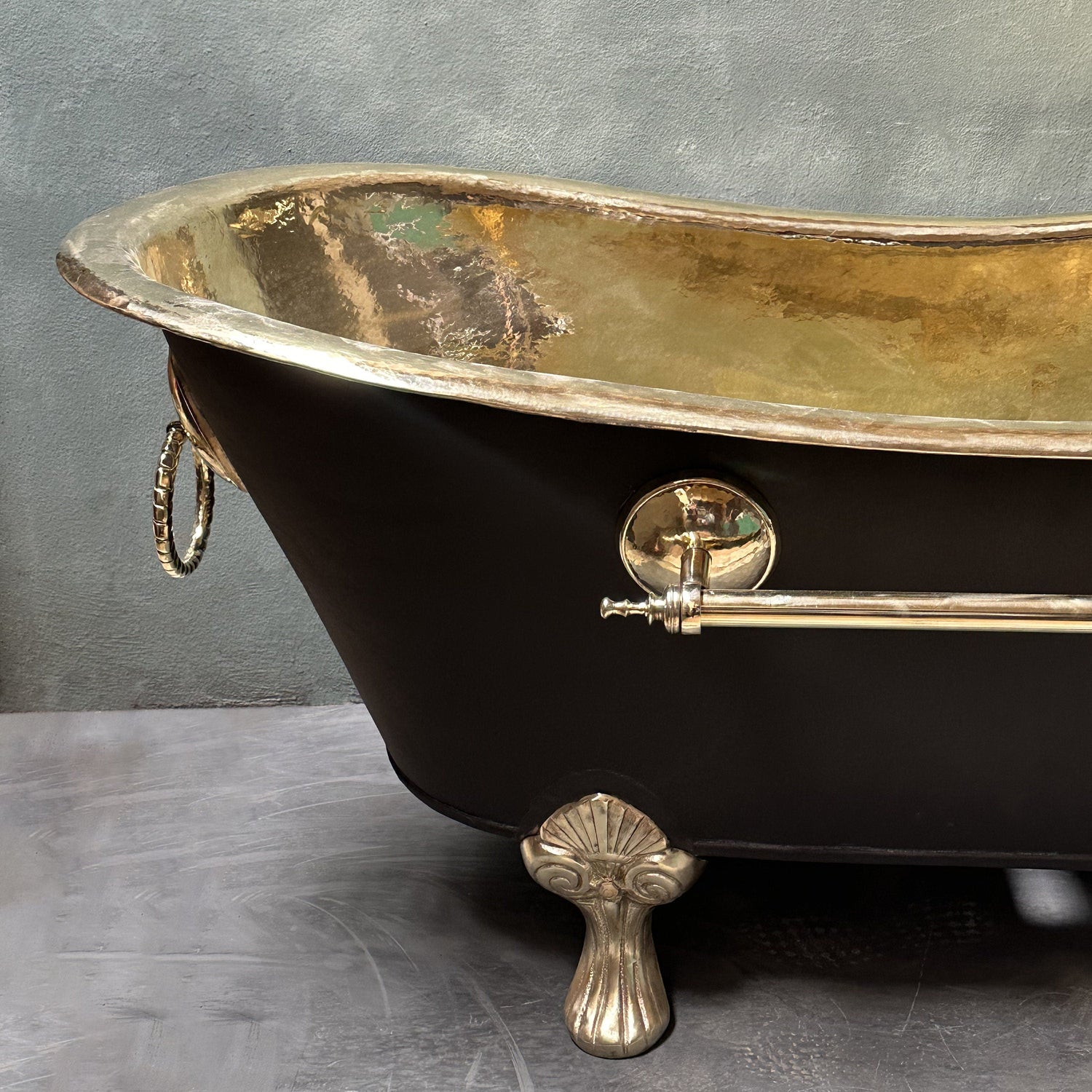 Brass Bathtub With Black Exterior, Black Bathtub Clawfoot