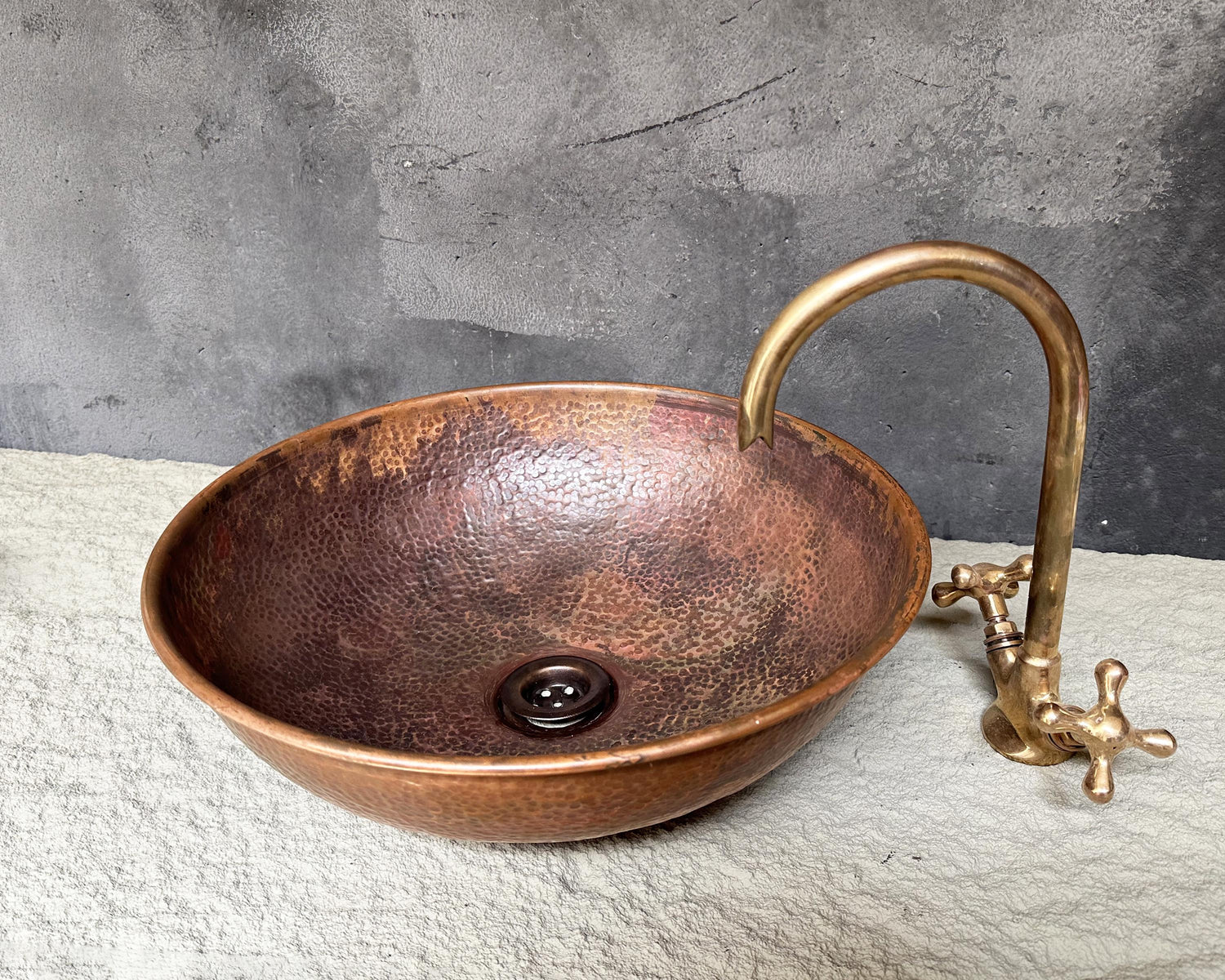 Round Copper Vessel Sink – Aged Bathroom Vanity Basin