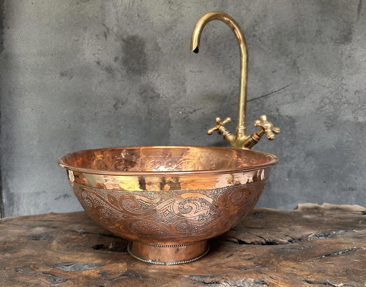 Hammered Copper Basin – Engraved Round Vessel Sink