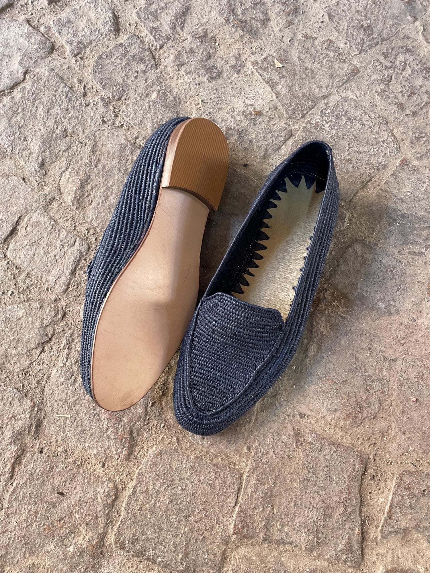 Handwoven Raffia Loafers – Minimalist Moroccan Slip-On Shoes