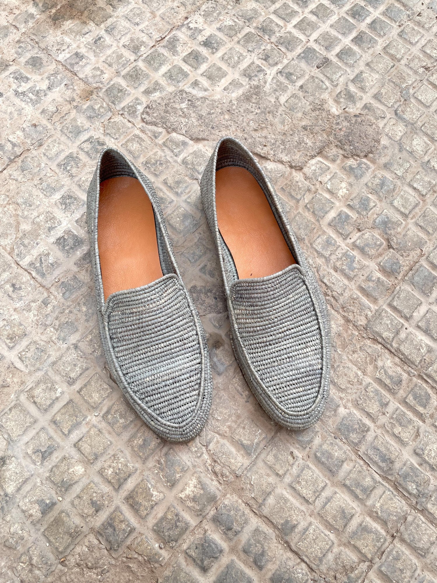 Handwoven Raffia Loafers – Lightweight Slip-On Shoes