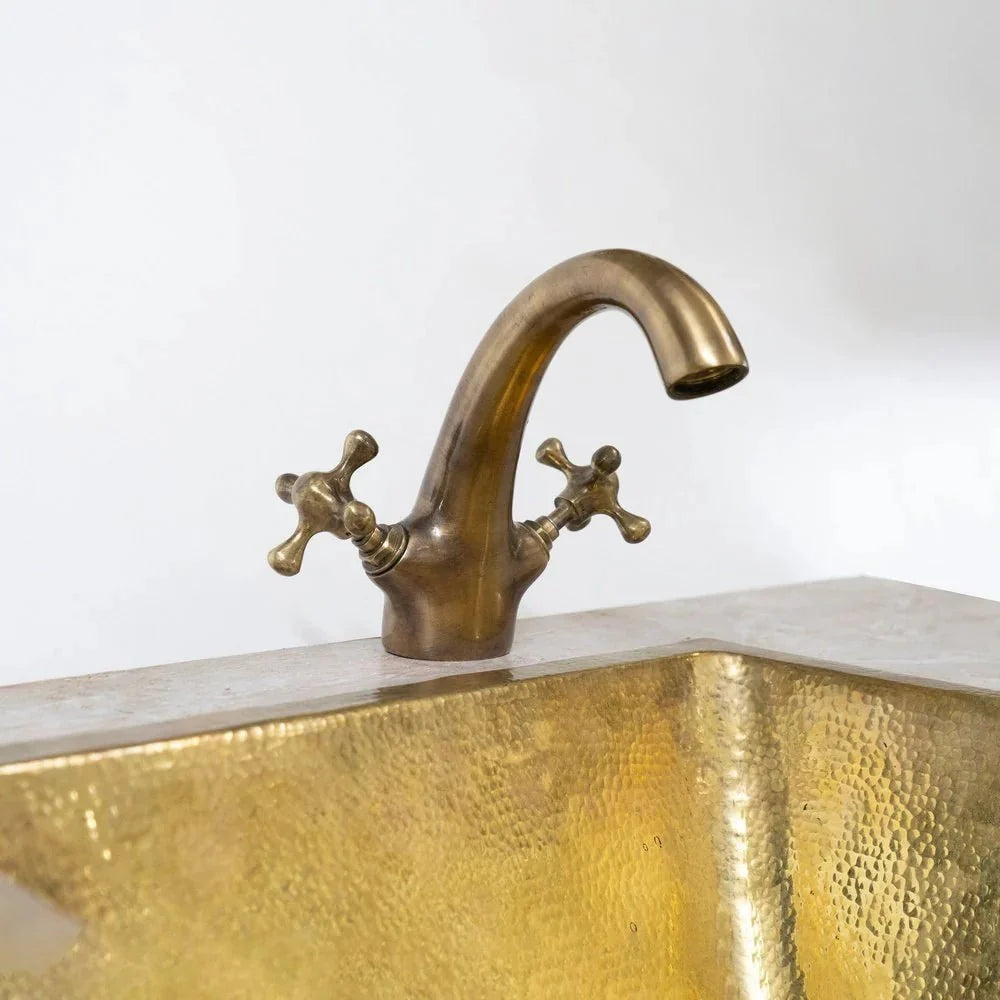Oil Rubbing Vanity and Bathroom Faucet with Vintage Charm