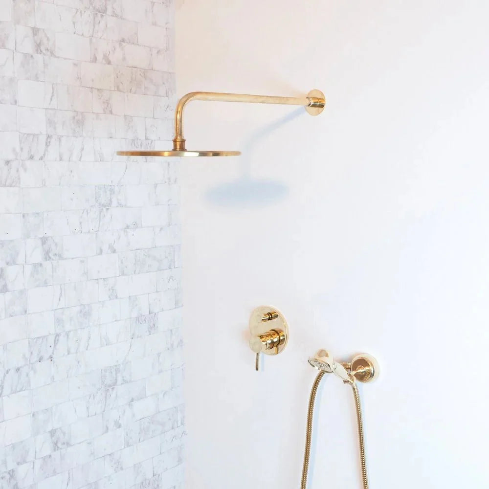 Luxury Concealed Shower System with Brass Shower Fixtures and Head