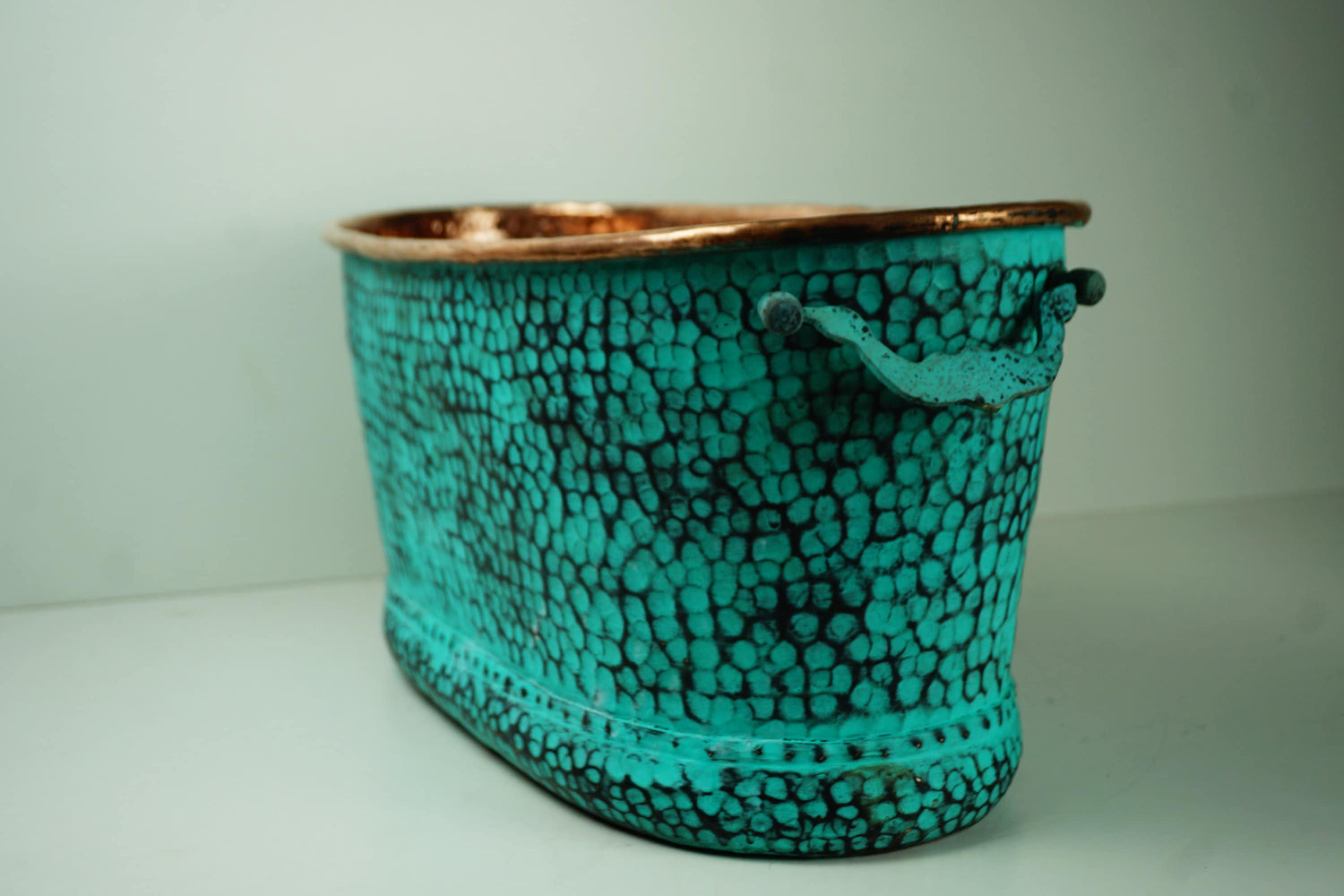 Hammered Copper Beverage Tub – Oval Ice Bucket with Verdigris Patina & Handles