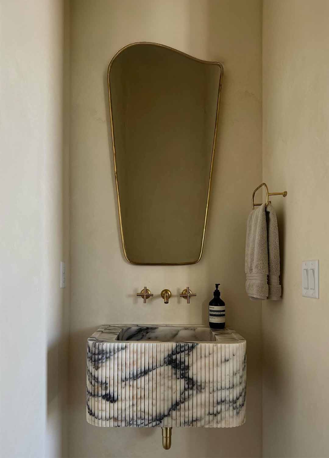 Varaudu Wavy Brass Mirror - Antique Brass Bathroom Mirror, Vanity Wall Decor