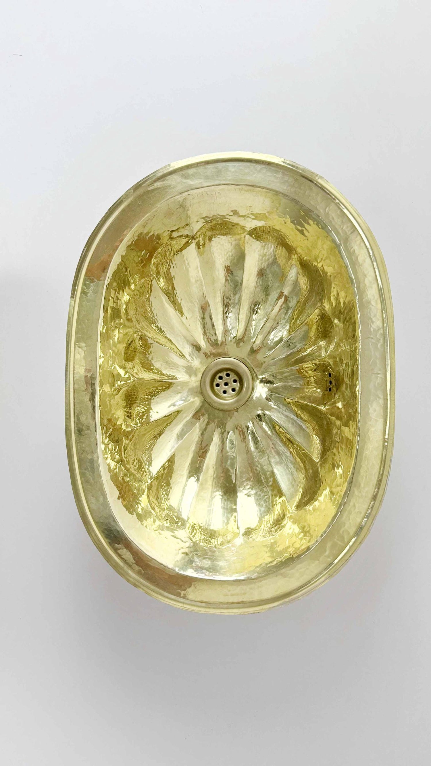 Oval Brass Bathroom Sink , Drop-in Bathroom Sinks