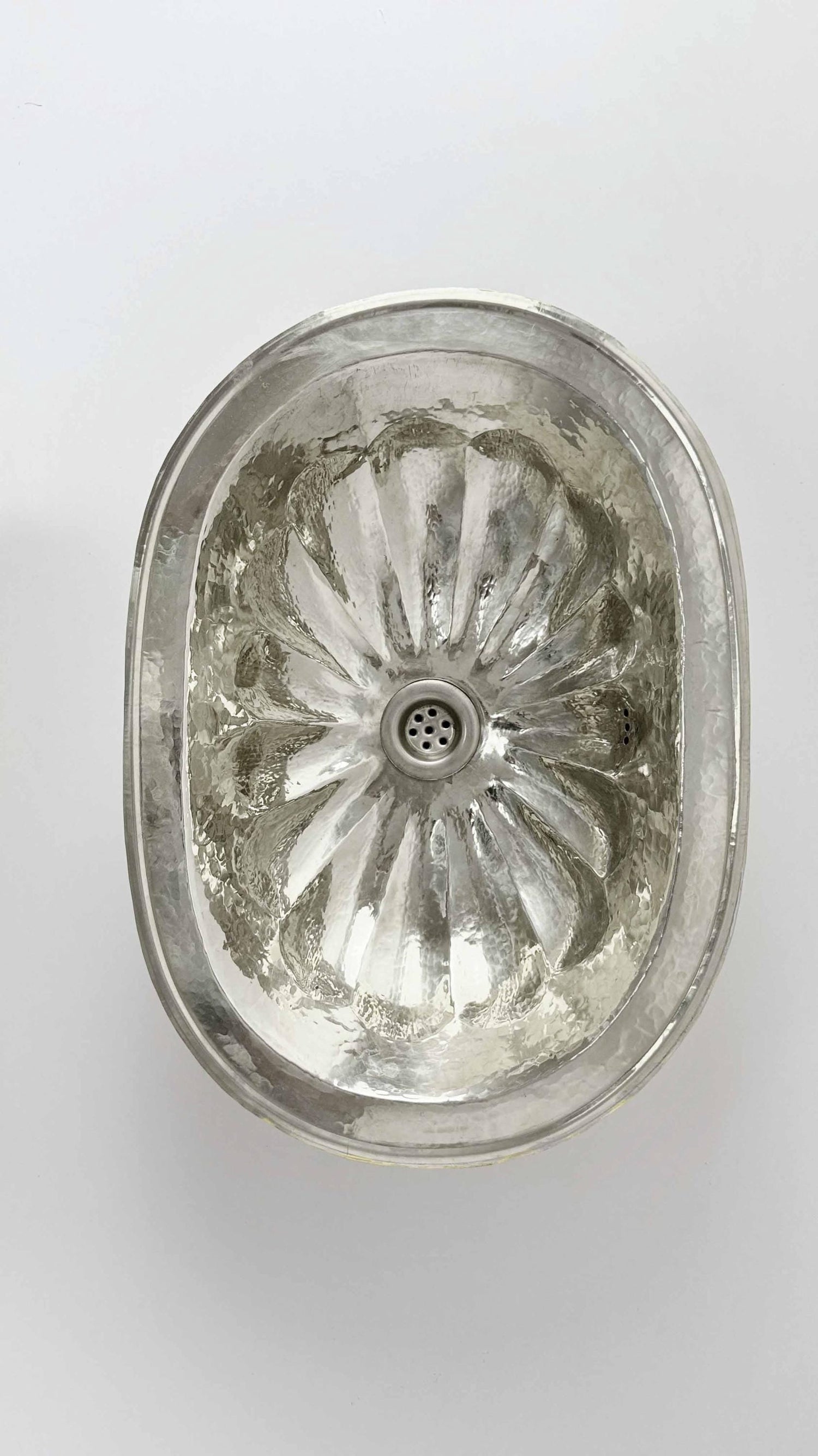 Oval Silver Bathroom Sink , Drop-in Bathroom Sinks