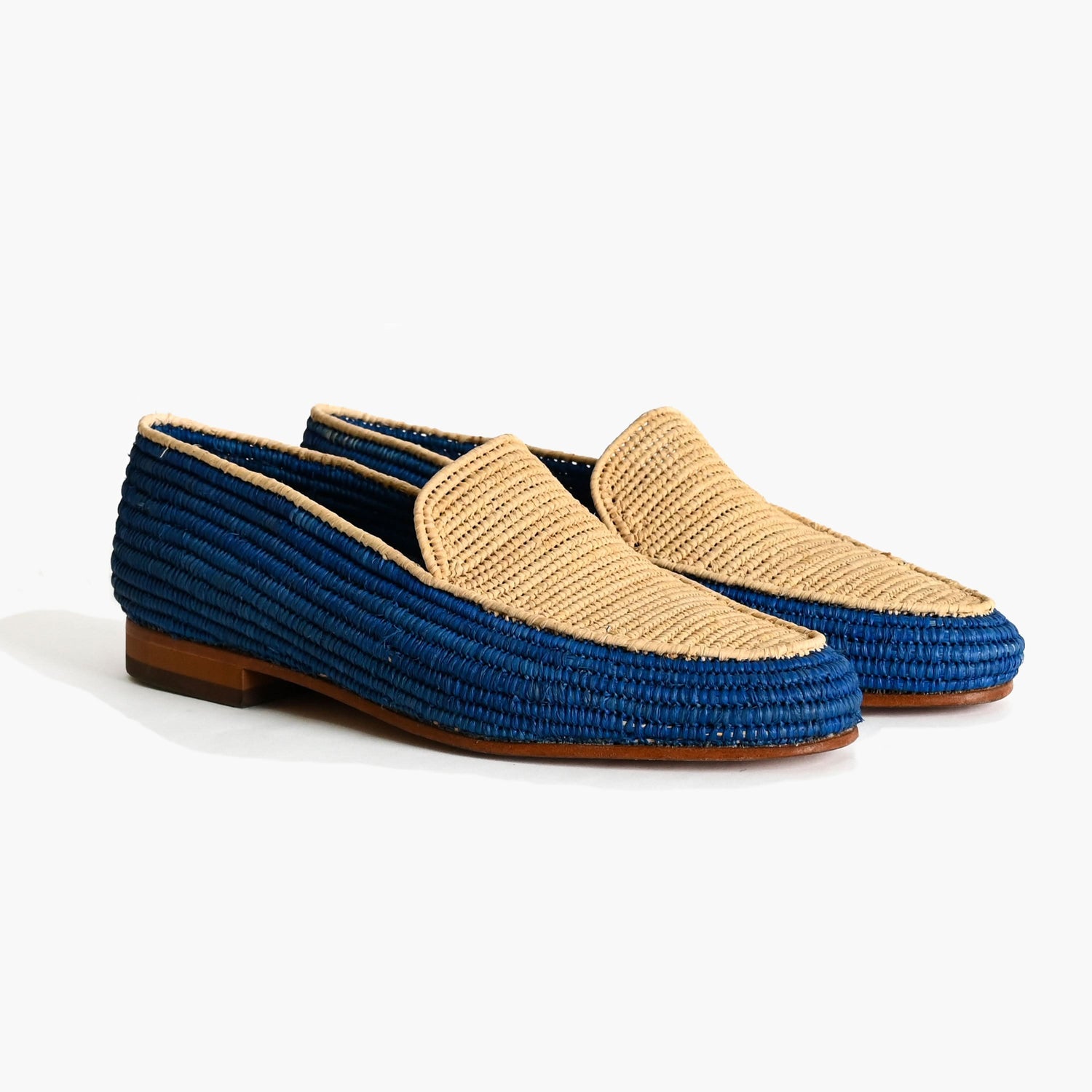 Handwoven Raffia Loafers – Minimalist Moroccan Summer Shoes