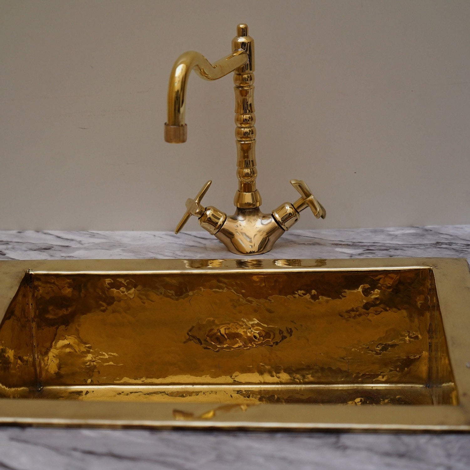 Solid Brass Kitchen Deck Mount Faucet, Single Hole Brass Bathroom Faucet
