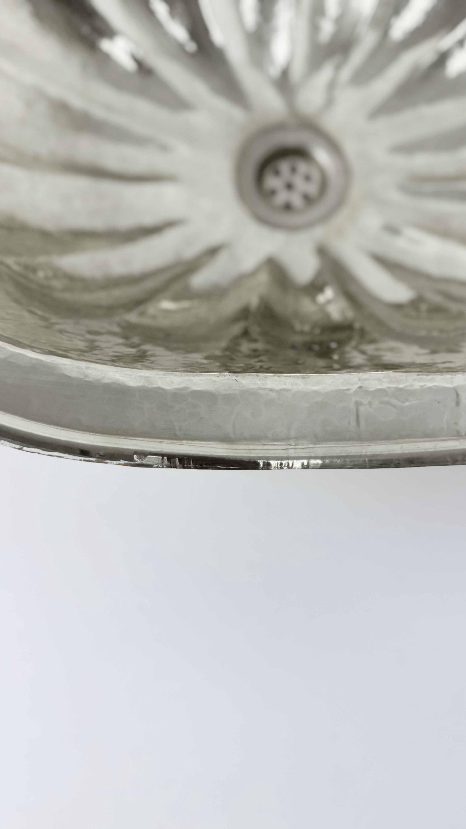 Oval Silver Bathroom Sink , Drop-in Bathroom Sinks