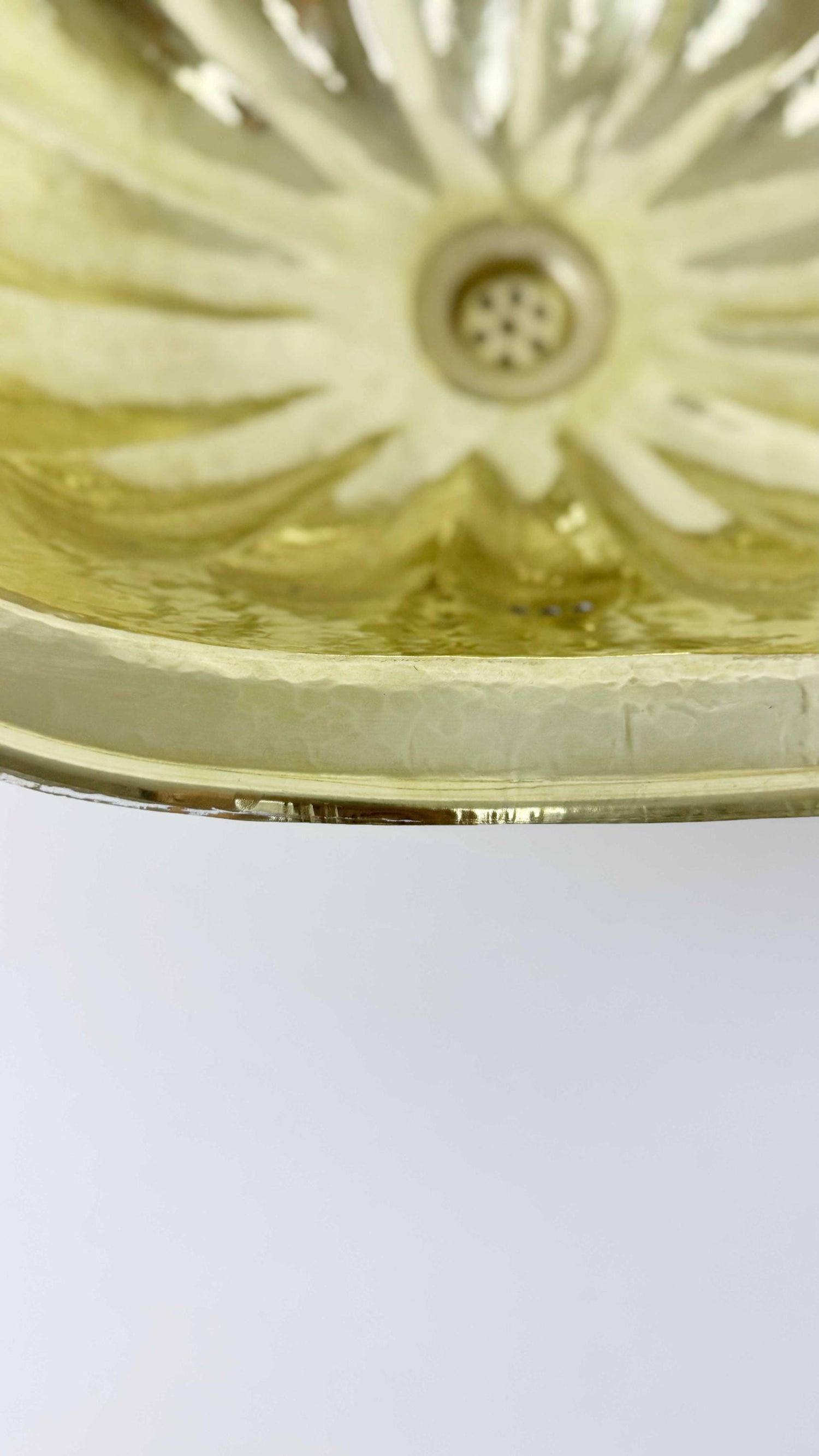 Oval Brass Bathroom Sink , Drop-in Bathroom Sinks