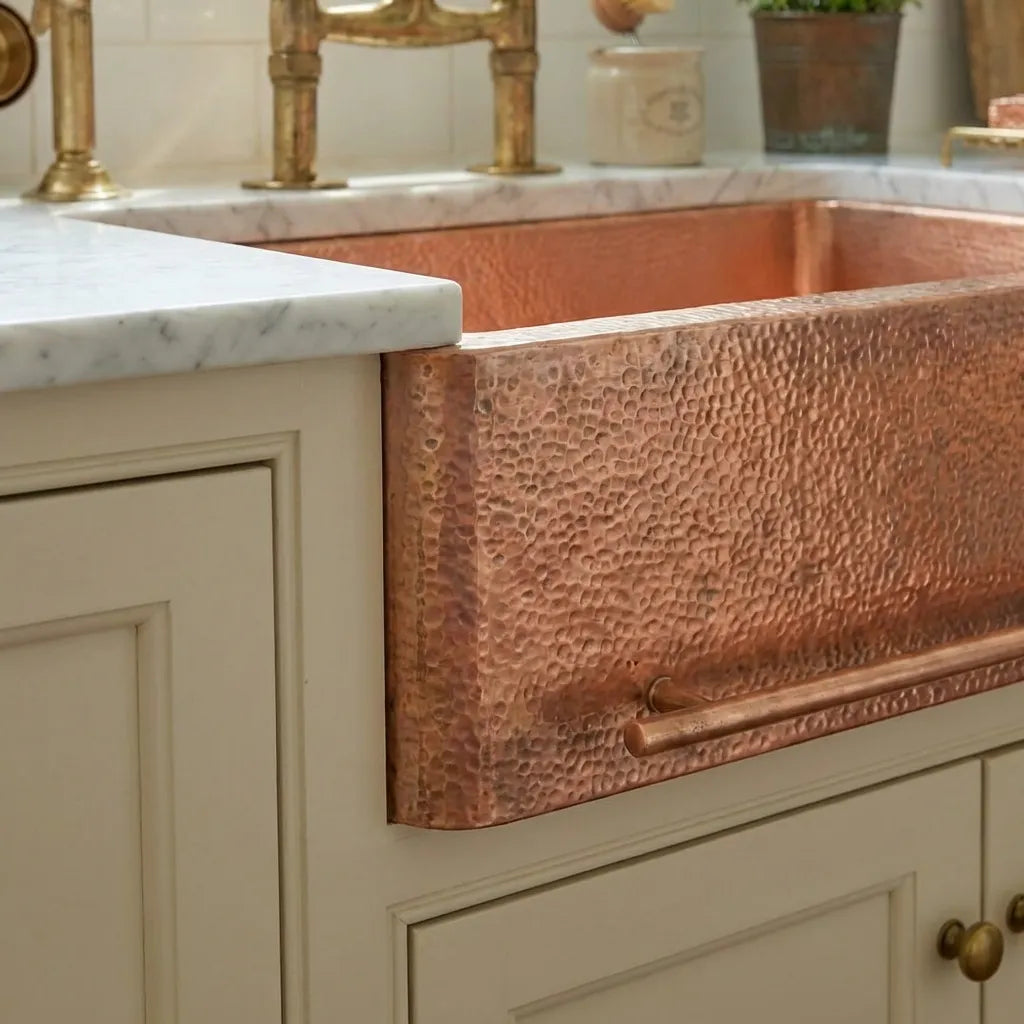 Copper Sink Hammered Front Apron With Towel Bar-Bryn