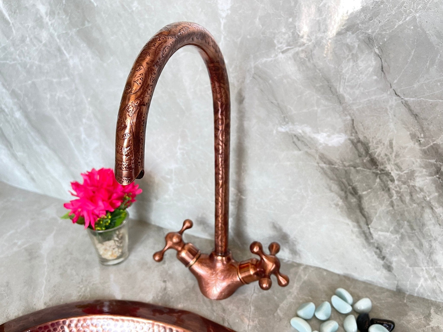 Handmade Hammered Copper Gooseneck Faucet - Single Hole Vanity Tap