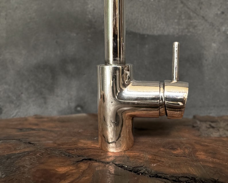 Chrome Bathroom Sink Faucet - Single Handle Mixer Faucet for Bathroom and Wet Bar