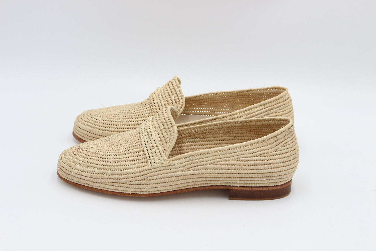 Classic Raffia Loafers – Copper & Natural Minimal Style
