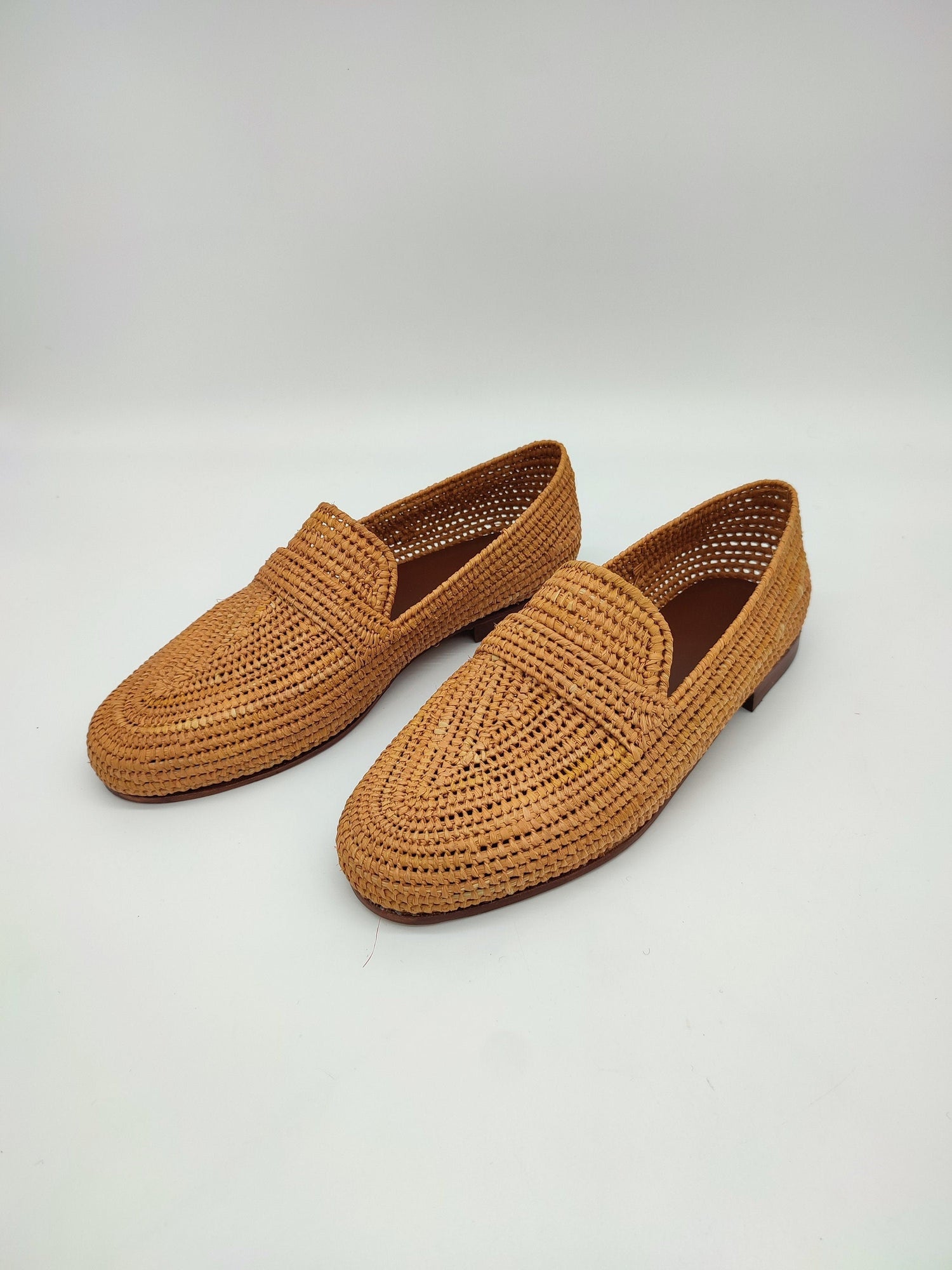 Classic Raffia Loafers – Copper & Natural Minimal Style