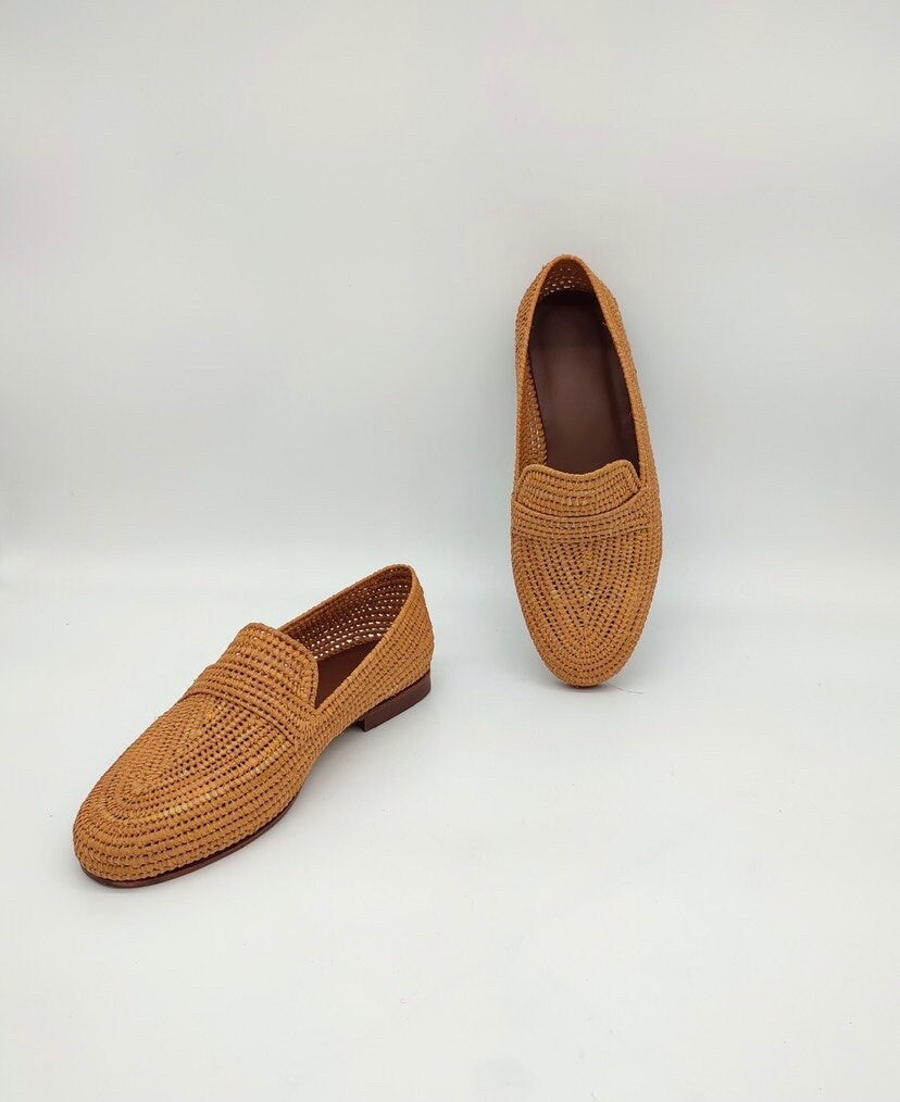 Classic Raffia Loafers – Copper & Natural Minimal Style