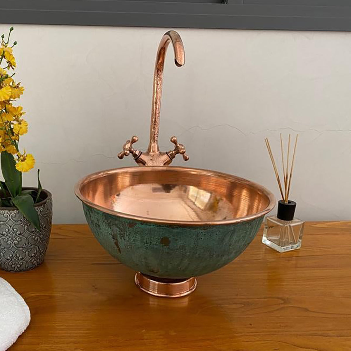 Wash Basin Bathroom Sink, Green Patina Round Copper Vessel Sink