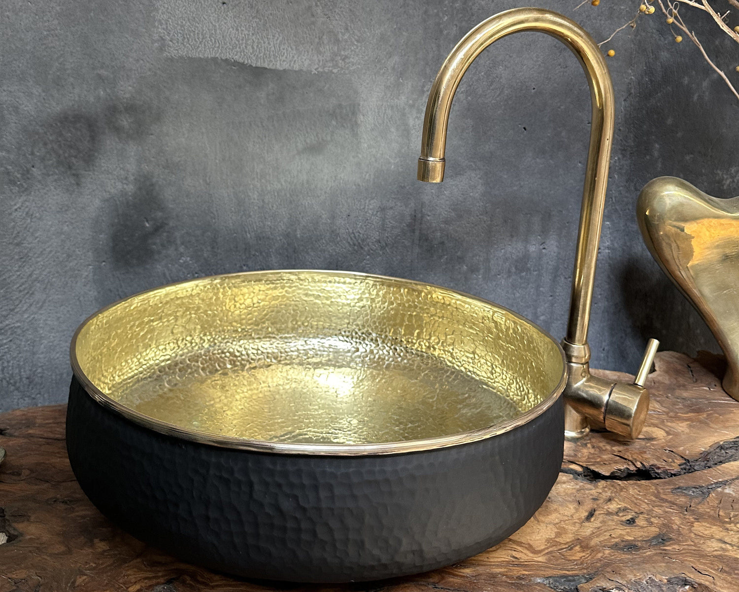Black Brass Bathroom Sink – Round Vessel Vanity Bowl