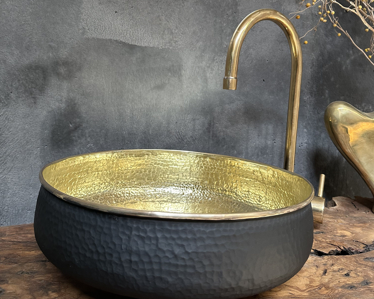 Black Brass Bathroom Sink – Round Vessel Vanity Bowl