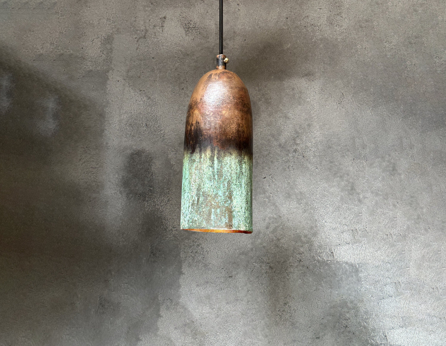 Set Of 3 Oxidized Copper Pendant Lights , Green Patina Farmhouse Light Fixture , Set Of Three Long Copper Pendant Lamps
