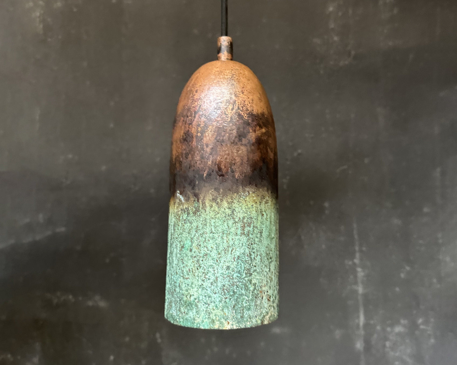 Set Of 3 Oxidized Copper Pendant Lights , Green Patina Farmhouse Light Fixture , Set Of Three Long Copper Pendant Lamps