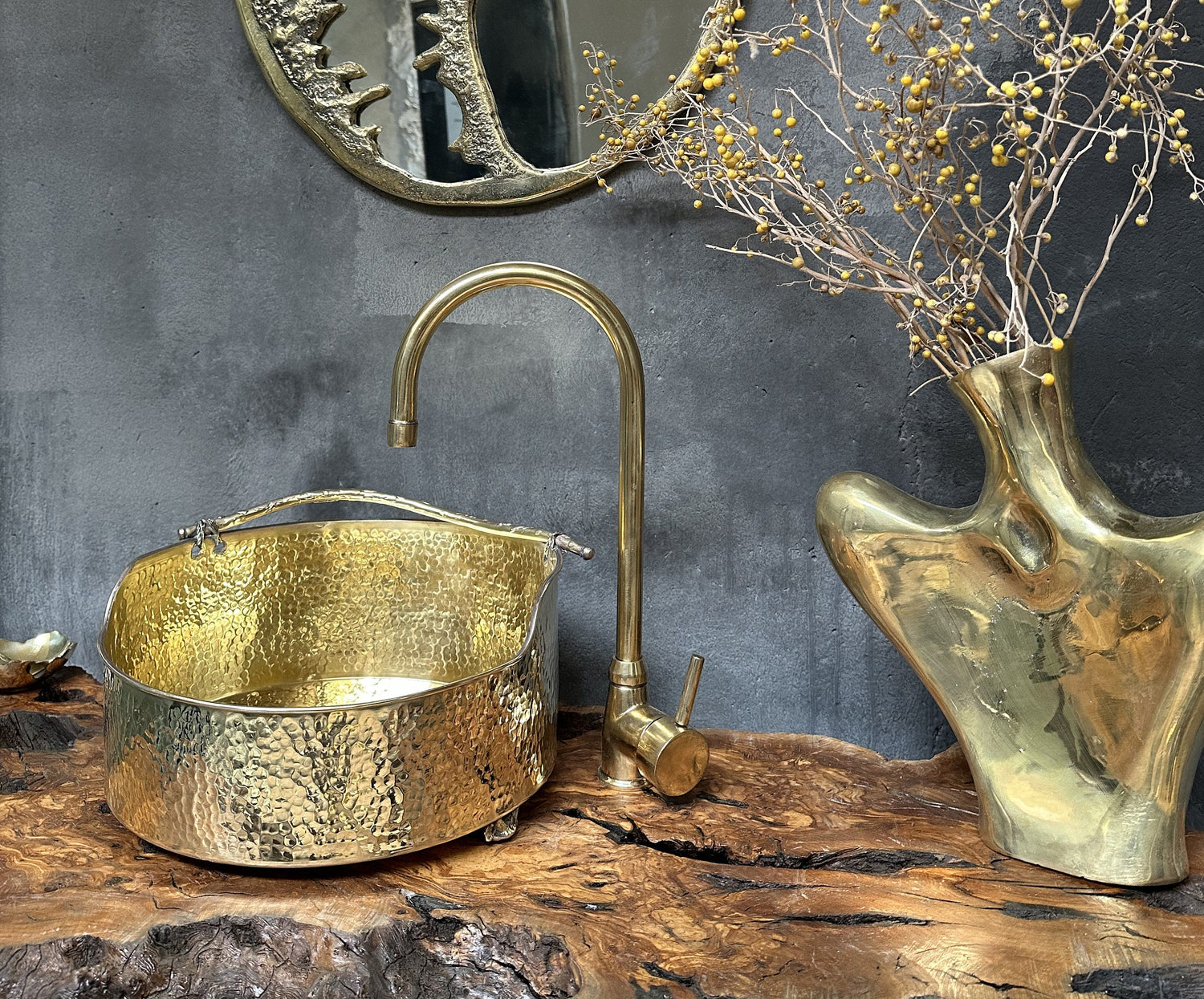 Solid Brass Vessel Sink Bathroom, Stylish Hammered Brass Wash basin Bathroom