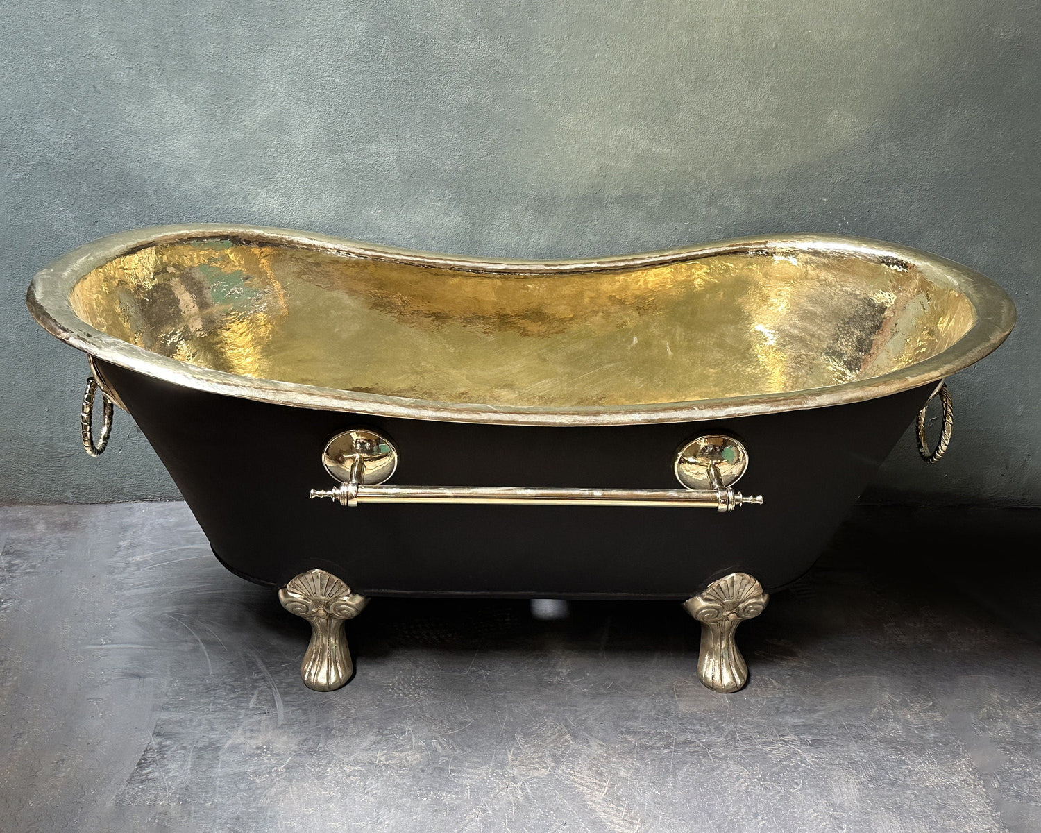 Brass Bathtub With Black Exterior, Black Bathtub Clawfoot