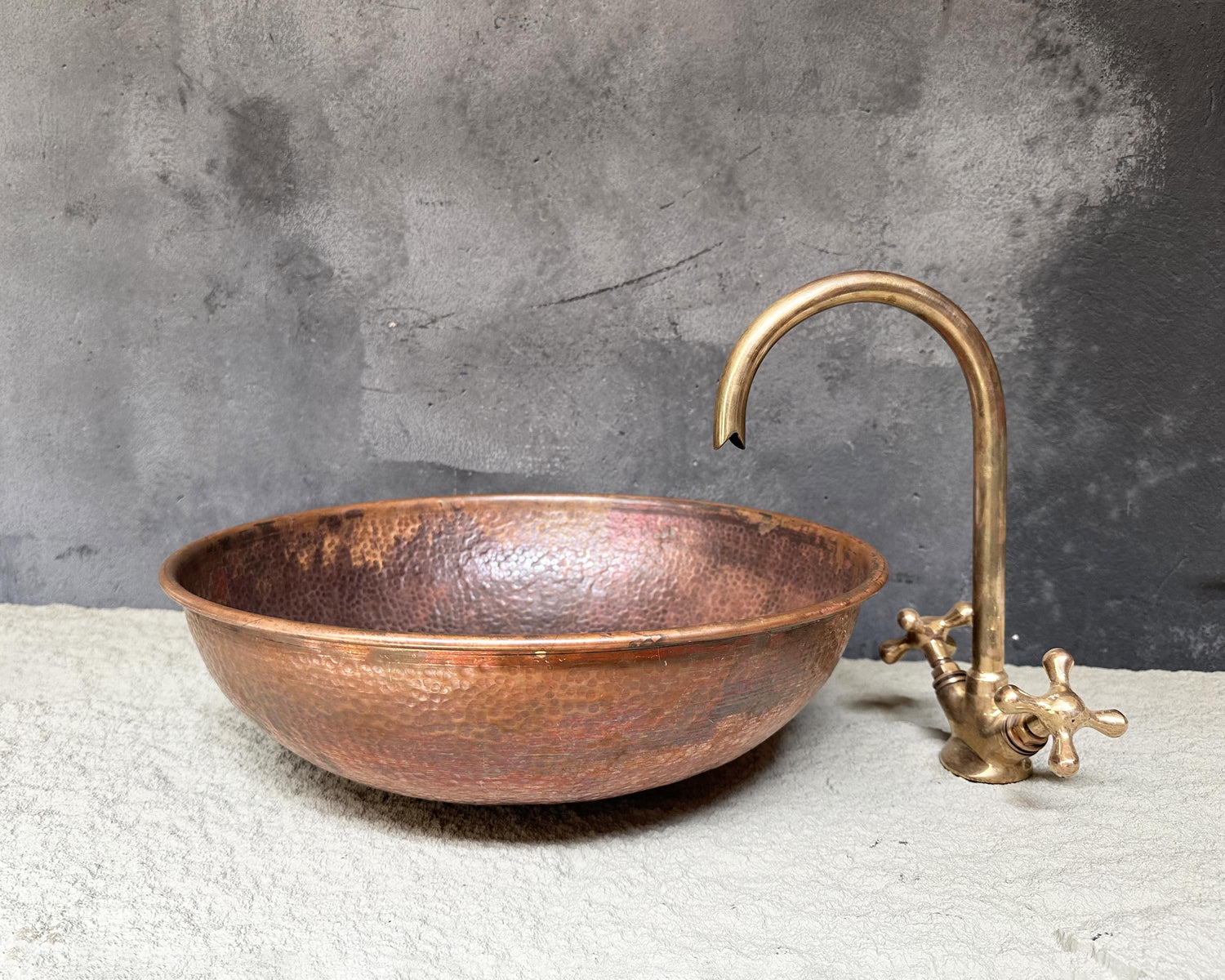 Round Copper Vessel Sink – Aged Bathroom Vanity Basin