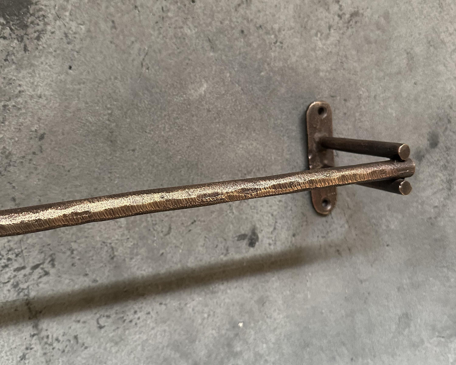 Bronze Towel Bar, Wall Mounted Bathroom Rack