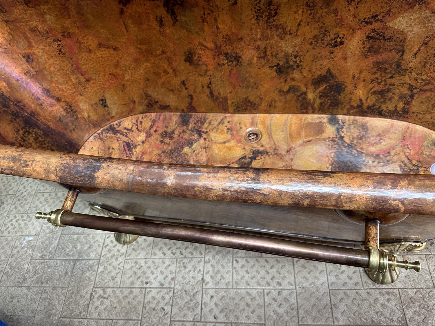 Clawfoot Copper Bathtub – Patina Soaking Tub with Towel Bar