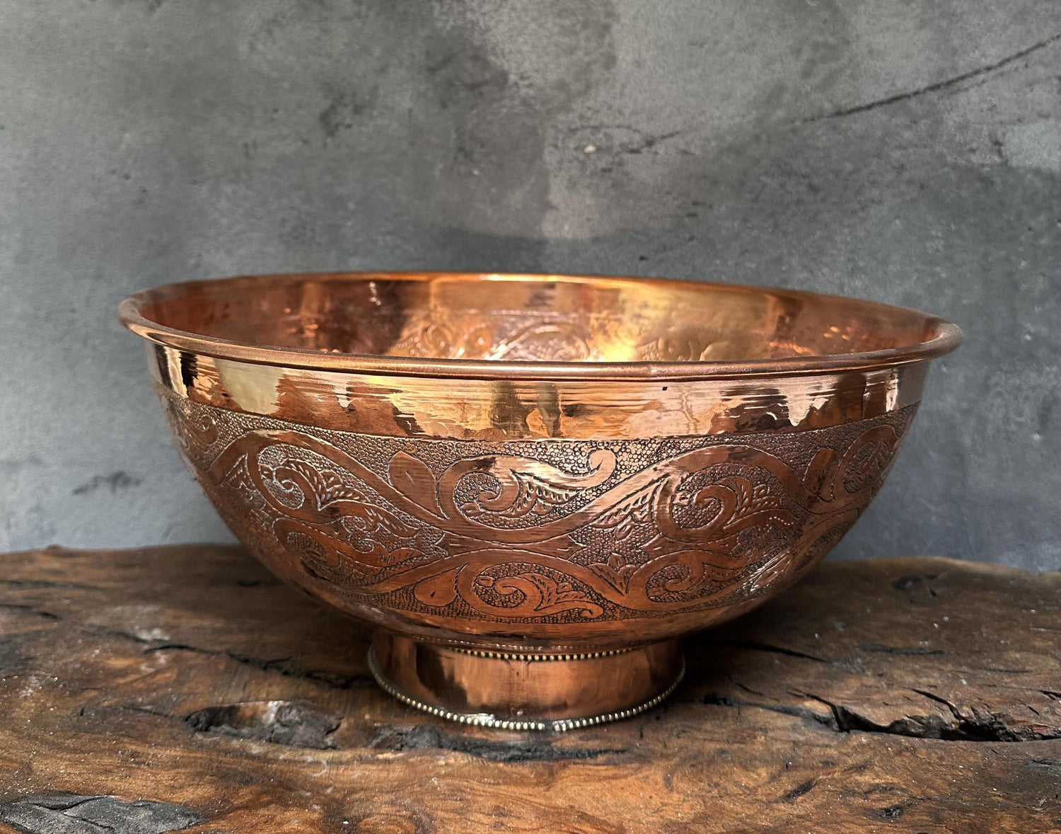 Hammered Copper Basin – Engraved Round Vessel Sink