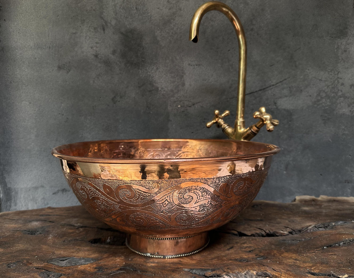 Hammered Copper Basin – Engraved Round Vessel Sink